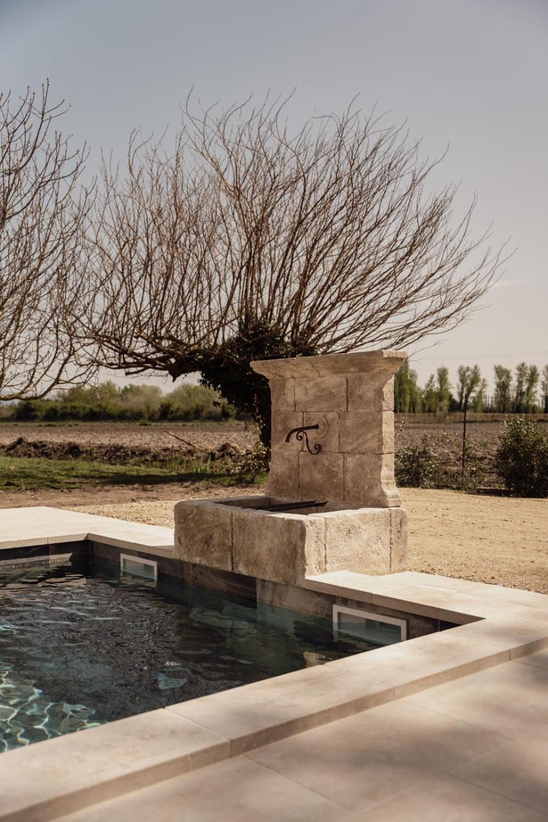 La Ferme Du 645 Villa Entraigues-sur-la-Sorgue Luaran gambar